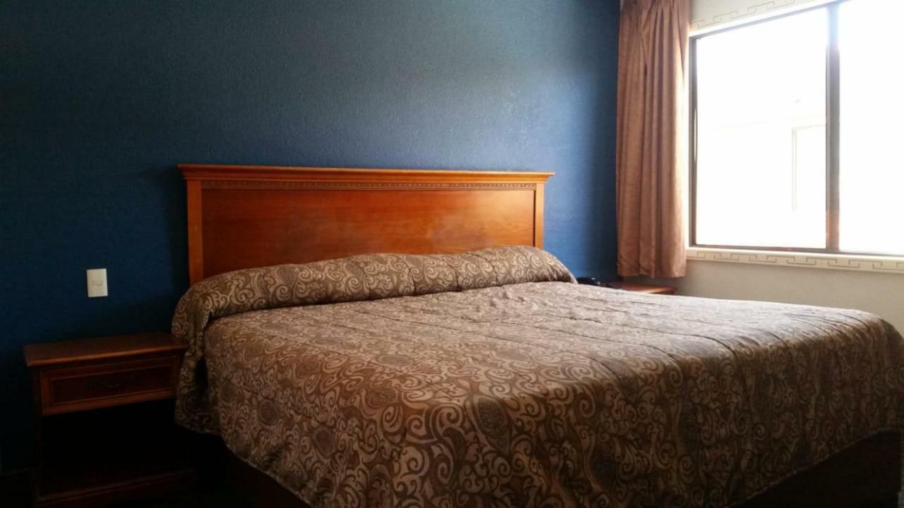 Hotel Azteca Inn Ensenada Ngoại thất bức ảnh