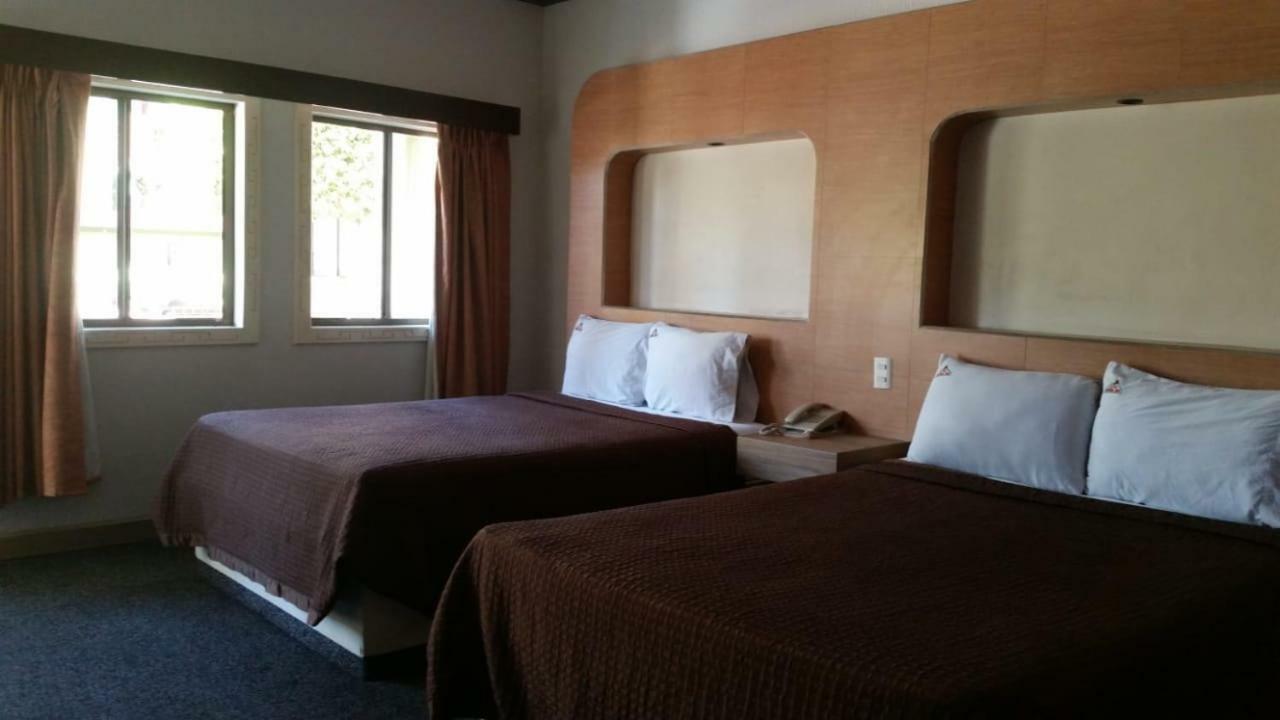 Hotel Azteca Inn Ensenada Ngoại thất bức ảnh